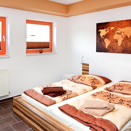 Ferienwohnung Familie Leinweber Waren  Exteriör bild